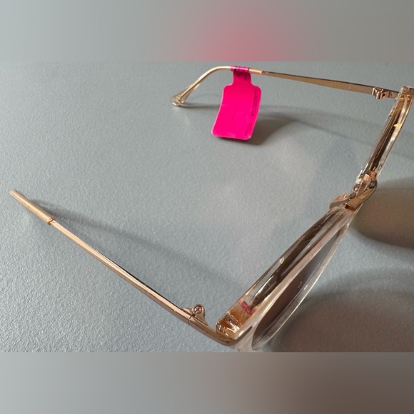 Betsey Johnson shell-effect mirrored cat eye Sunglasses - Picture 4 of 5